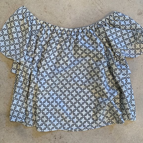 B&W Patterned Off the Shoulder Cropped Top - XS/S - Picture 2 of 2
